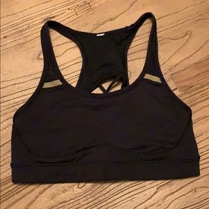 Black sports bra